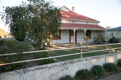 Alex's Country House