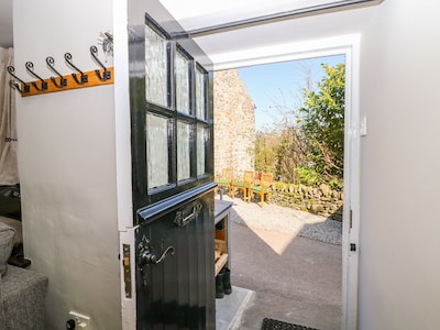 High View Cottage, CASTLETON, PEAK DISTRICT