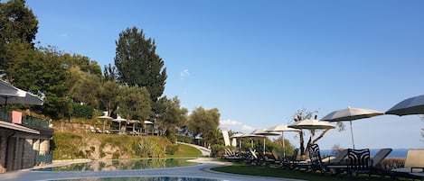 Utomhuspool