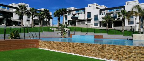 Zapholiday  –  3023  -  Punta Prima apartment, Costa Blanca  -  swimming pool