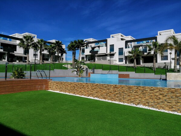 Zapholiday  –  3023  -  Punta Prima apartment, Costa Blanca  -  swimming pool