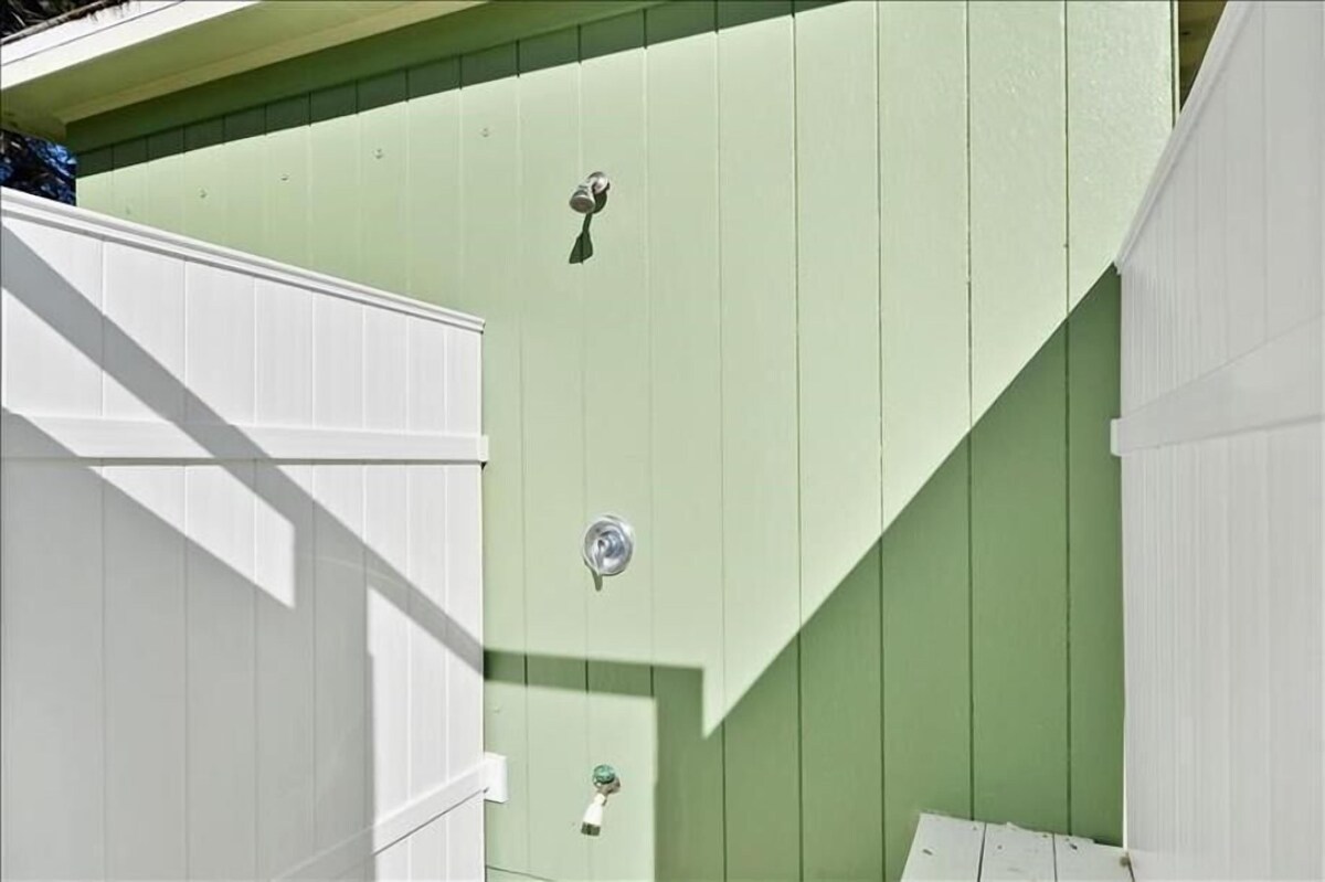 Sand Dollar Cottage in Jekyll Island