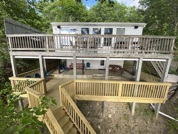 Over 1000 square feet of outdoor deck and patio spaces to enjoy rain or shine! 