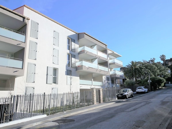 Wohngebiet, Eigentum, Nachbarschaft, Gebäude, Die Architektur, Wohnung, Haus, Mischnutzung, Grundeigentum, \"Stadt