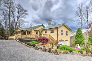 Home Exterior | Near Lake Chatuge