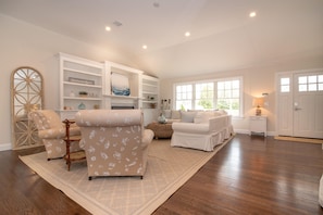 Bright Open Floorplan