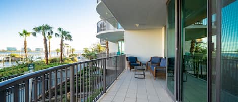 Spacious balcony with a view!