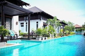 Pool Villa 3bedrooms -The Oriental Beach