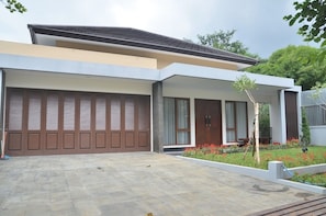 Exterior building