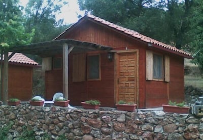 Cabaña o Bungalow  Sierra Peñascosa  Albacete para 2/4 personas.