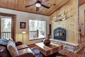Living Area - Lodge at Boreas Pass - Breckenridge Vacation Renal