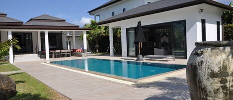 Lovely Vacation Pool Villa 3 BR