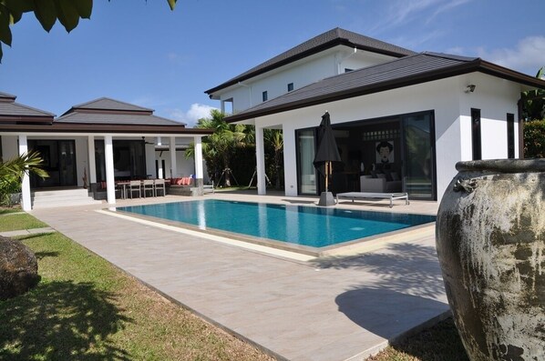 Lovely Vacation Pool Villa 3 BR