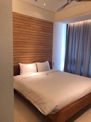 A2A- STUNNING-SEAVIEW APARTMENT IN HYATT
