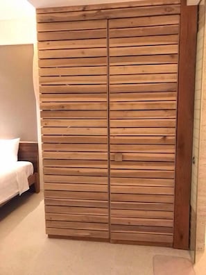 A2A- STUNNING-SEAVIEW APARTMENT IN HYATT