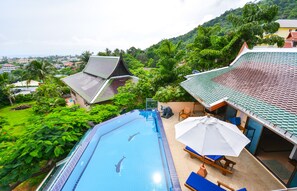 Luxury 4 Bed Infinity Pool Villa, Chef.