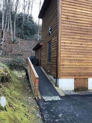 Handicap ramp into house.