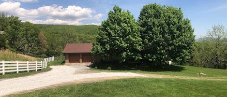 view of house as entering from driveway