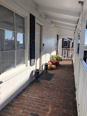 Entry porch to the building