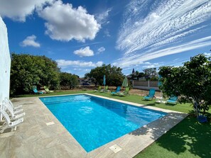 Stunning swimming pool with Sun beds  in a super calm & Romantic nature
