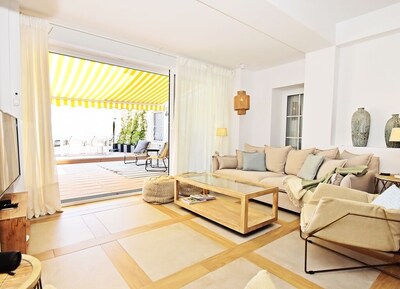 70sqm terrace & 100sqm first line beach apartment