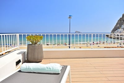 70sqm terrace & 100sqm first line beach apartment