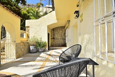 70sqm terrace & 100sqm first line beach apartment