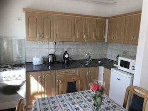 Kitchen with dining table