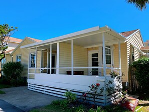 Street view of the apartment