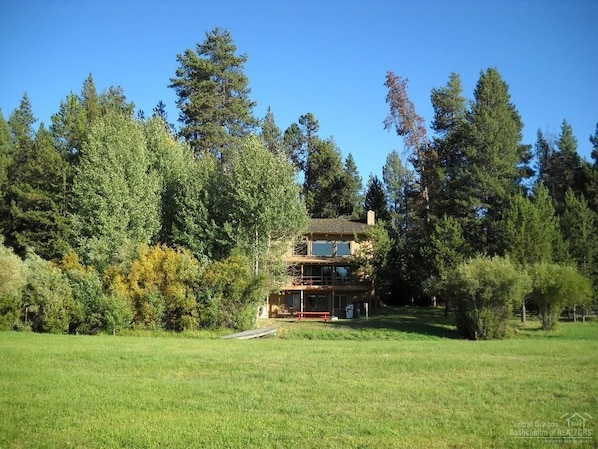 Back of the house (looking from the river)