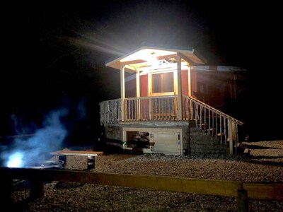 THE HIPPIE SHACK 24’YURT & tiny house AT PACHAMAMA FARM 