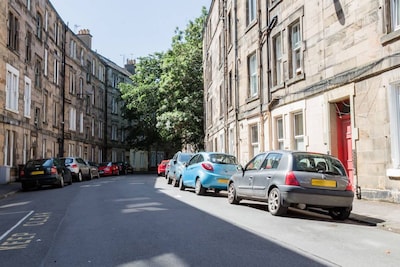 Waverley Park · High-End Apartment in Georgian Building by Holyrood Park