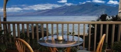 Enjoy the Ocean, Molokai and Lanai Island Views from your private lanai.