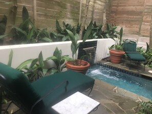 Lap pool with fountain