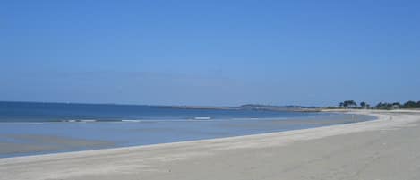 Petit matin sur la plage des Govelins