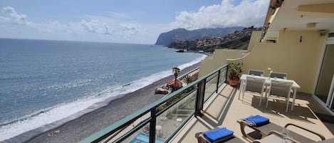 Porch over the beach (sea and pool view)