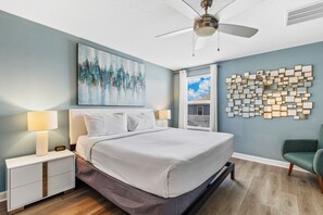 Bedroom 6 with a king size bed and a private bathroom