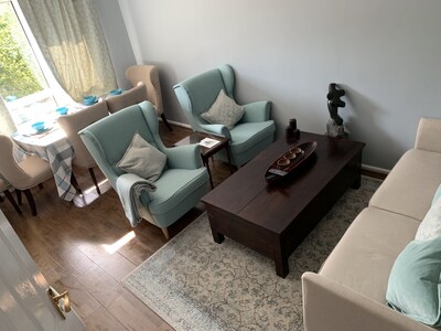 Classy One bed Apartment in Trendy Chiswick (Sleeps 4)