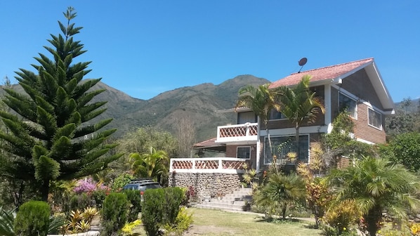 OUR HOUME-NUESTRA CASA YUNGUILLA VALLEY