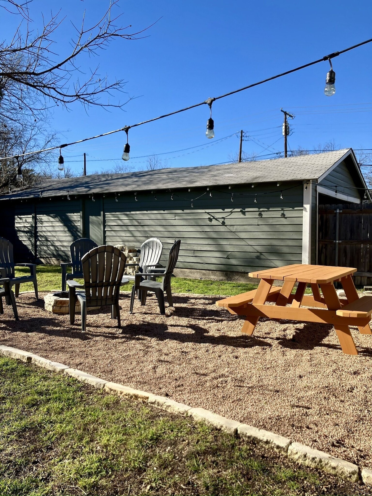 The Central Cottage: 7 mins from Magnolia Table, Silos, Baylor & Downtown Waco