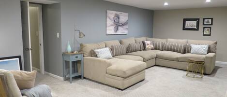 Sectional Couch/sleeps 2