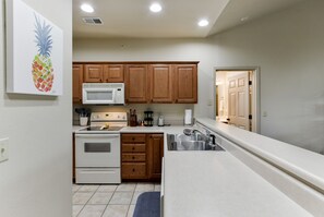 Fully Stocked Kitchen