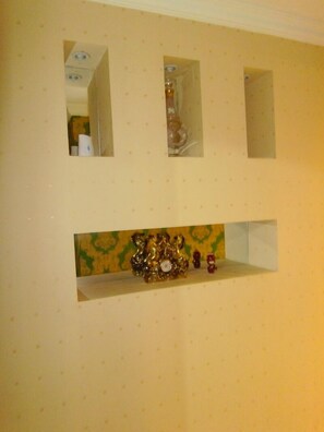 Cozy 3BR Apt Tangerang Center - GWR3005