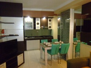 Cozy 3BR Apt Tangerang Center - GWR3005