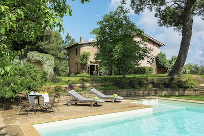 Villa in Province of Pisa, private pool & garden, near airport Pisa or Firenze