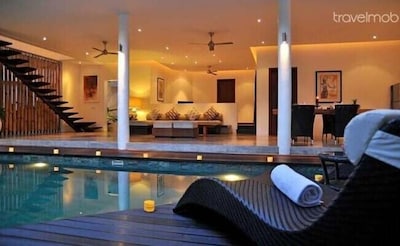 Seminyak 2 Bedroom villa, 100m to Beach