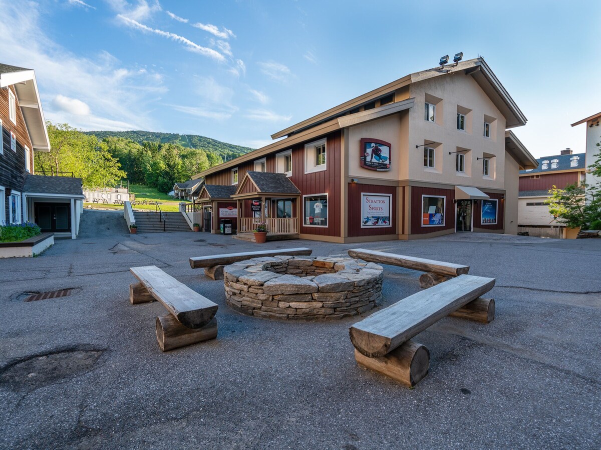 Perfect Location! Steps to Village and Mountain