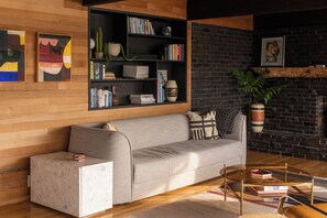 Interior | Central Heating | Air Conditioning