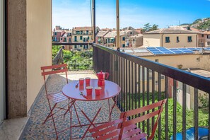 Balcony / Terrace / Patio
