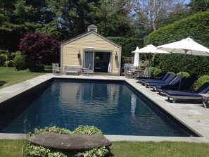 2. Pool